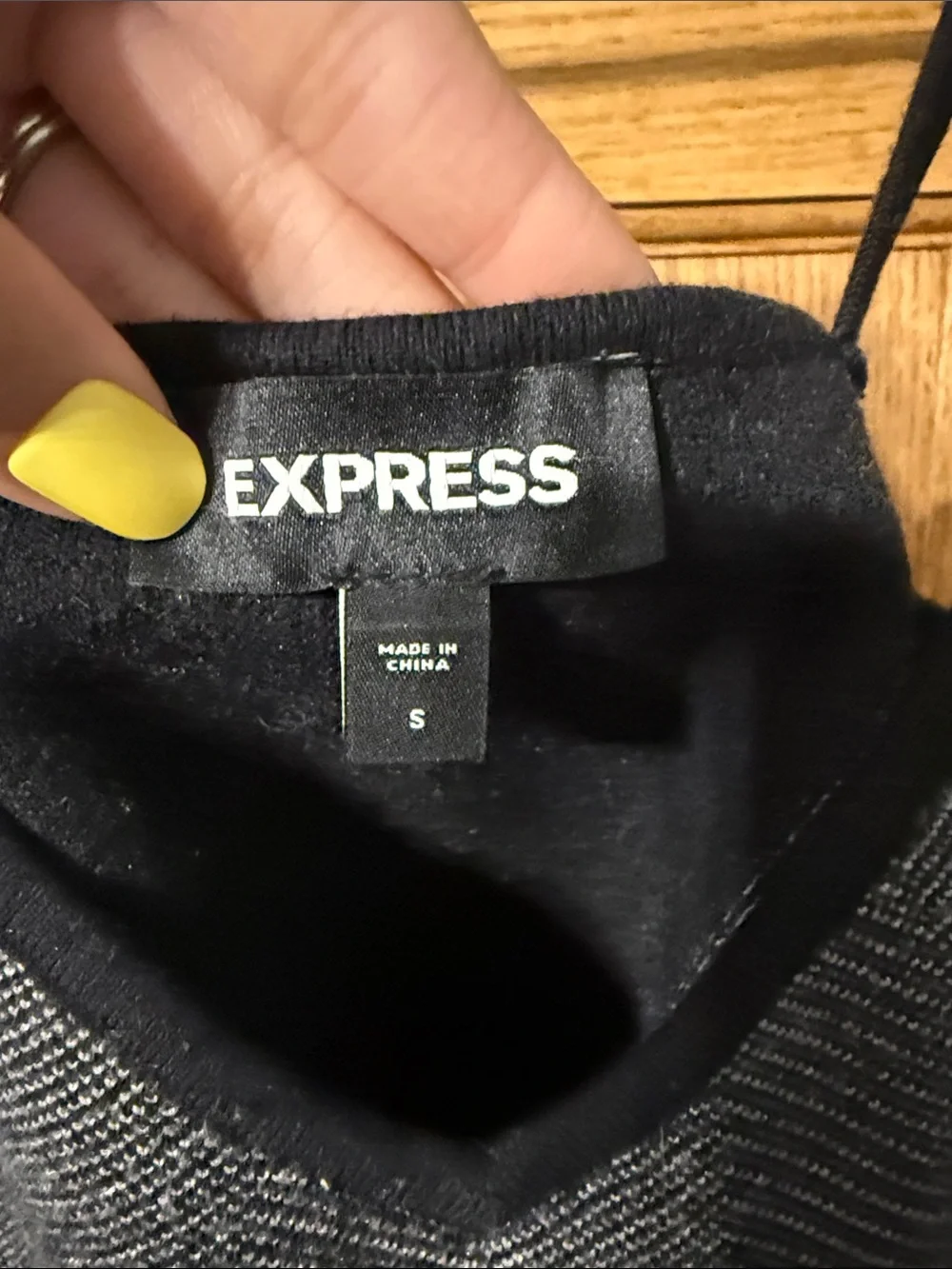 Express VNeck Going Out Crop Top - Picture 2 of 4